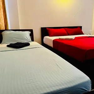 Mamma Raji - Freedom Paradise Hotel